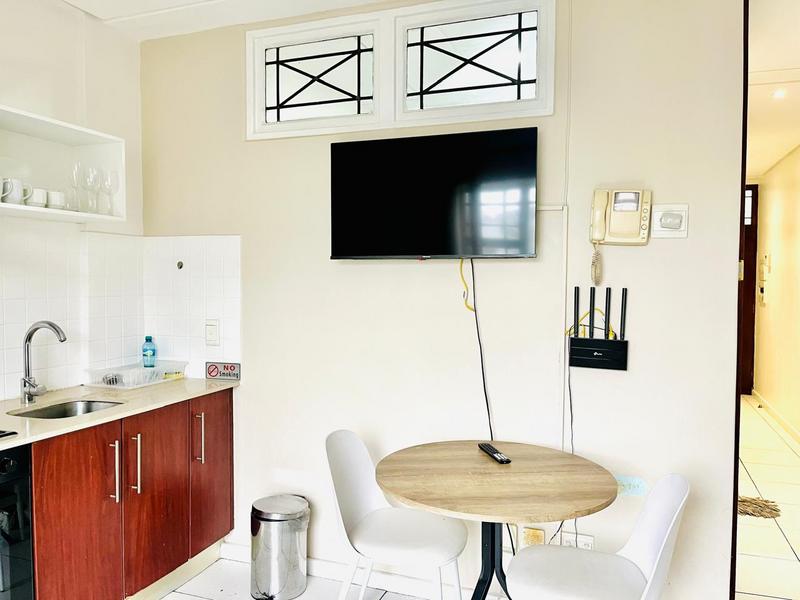 To Let 1 Bedroom Property for Rent in Cape Town Western Cape